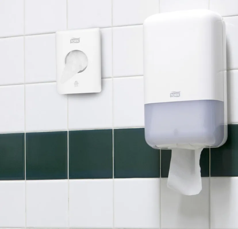 566000 Tork zásobník na hygienické sáčky na vložky B5, biely roin 3.png